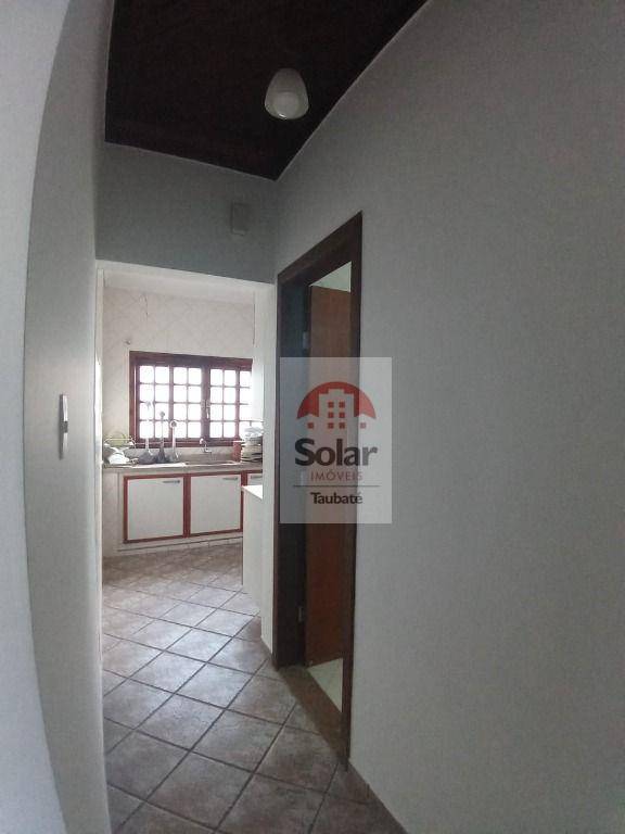 Casa à venda com 3 quartos, 210m² - Foto 9