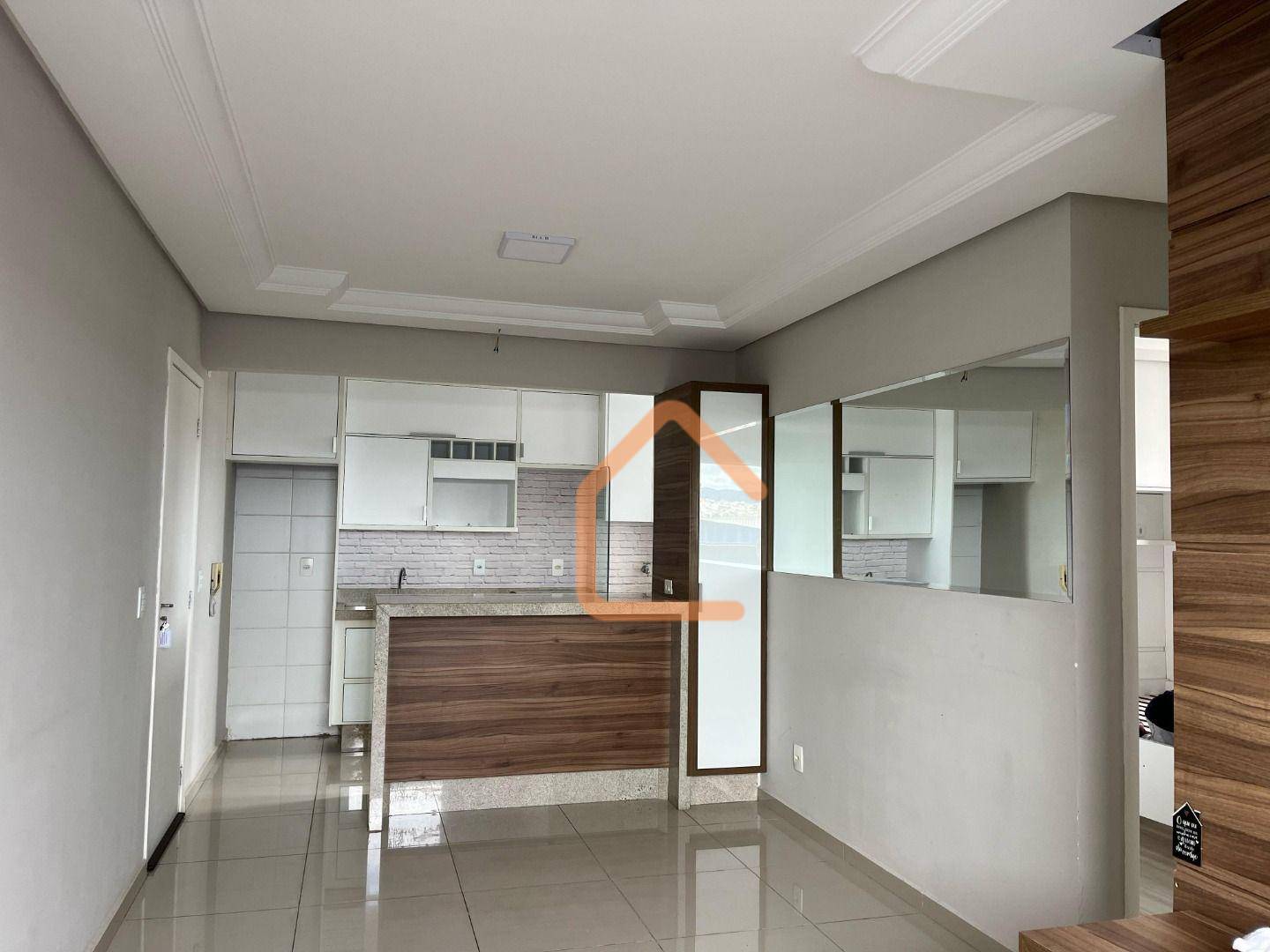 Apartamento à venda com 2 quartos, 48m² - Foto 2