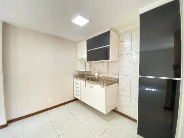 Casa à venda com 4 quartos, 220m² - Foto 10