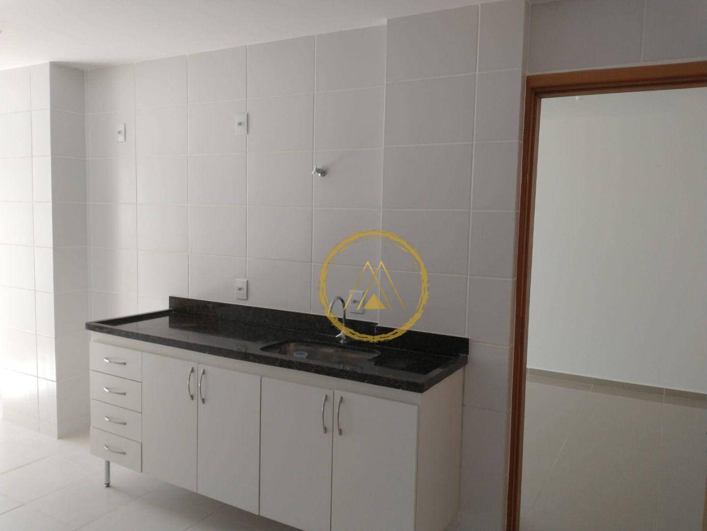 Apartamento à venda com 3 quartos, 142m² - Foto 12