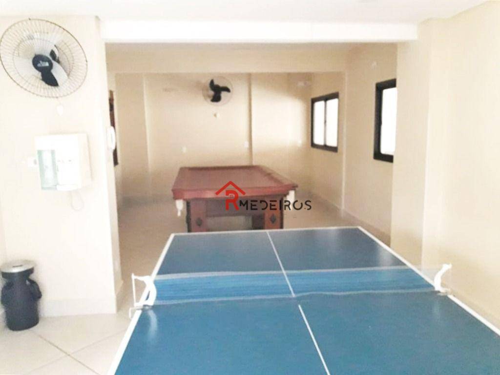 Apartamento à venda com 1 quarto, 55m² - Foto 13