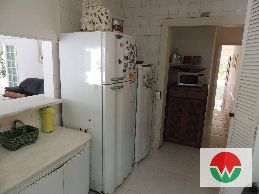 Casa à venda e aluguel com 4 quartos, 400m² - Foto 18