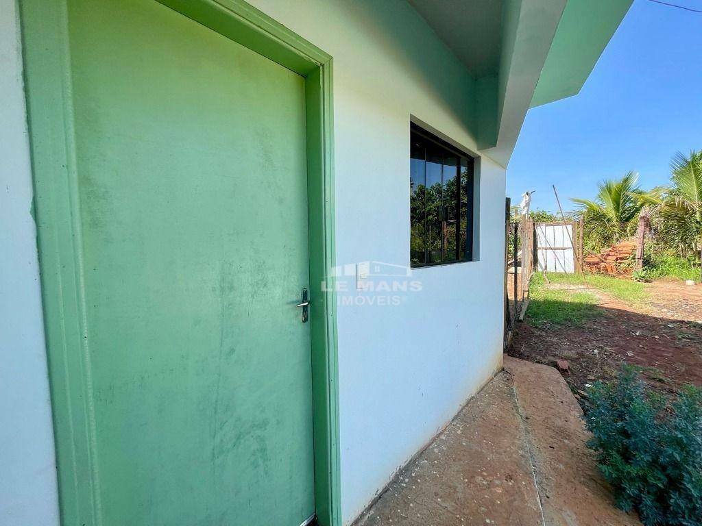 Chácara à venda com 3 quartos, 196m² - Foto 3