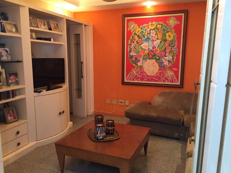 Apartamento à venda com 3 quartos, 182m² - Foto 21