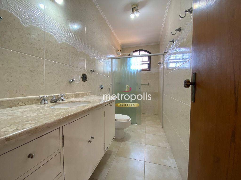 Sobrado à venda com 3 quartos, 300m² - Foto 14