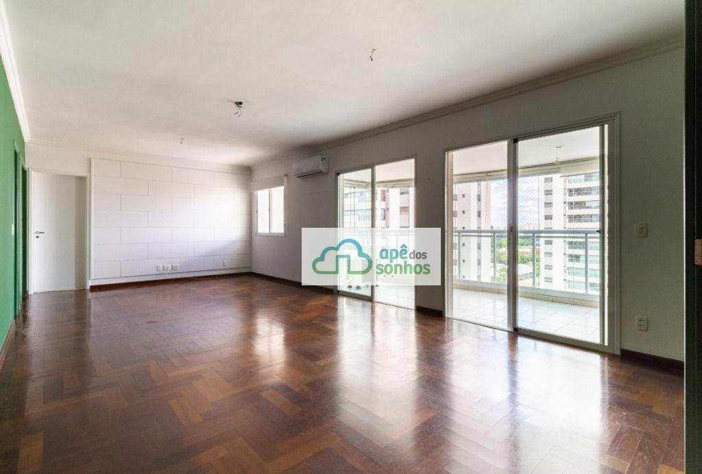 Apartamento à venda com 3 quartos, 117m² - Foto 1