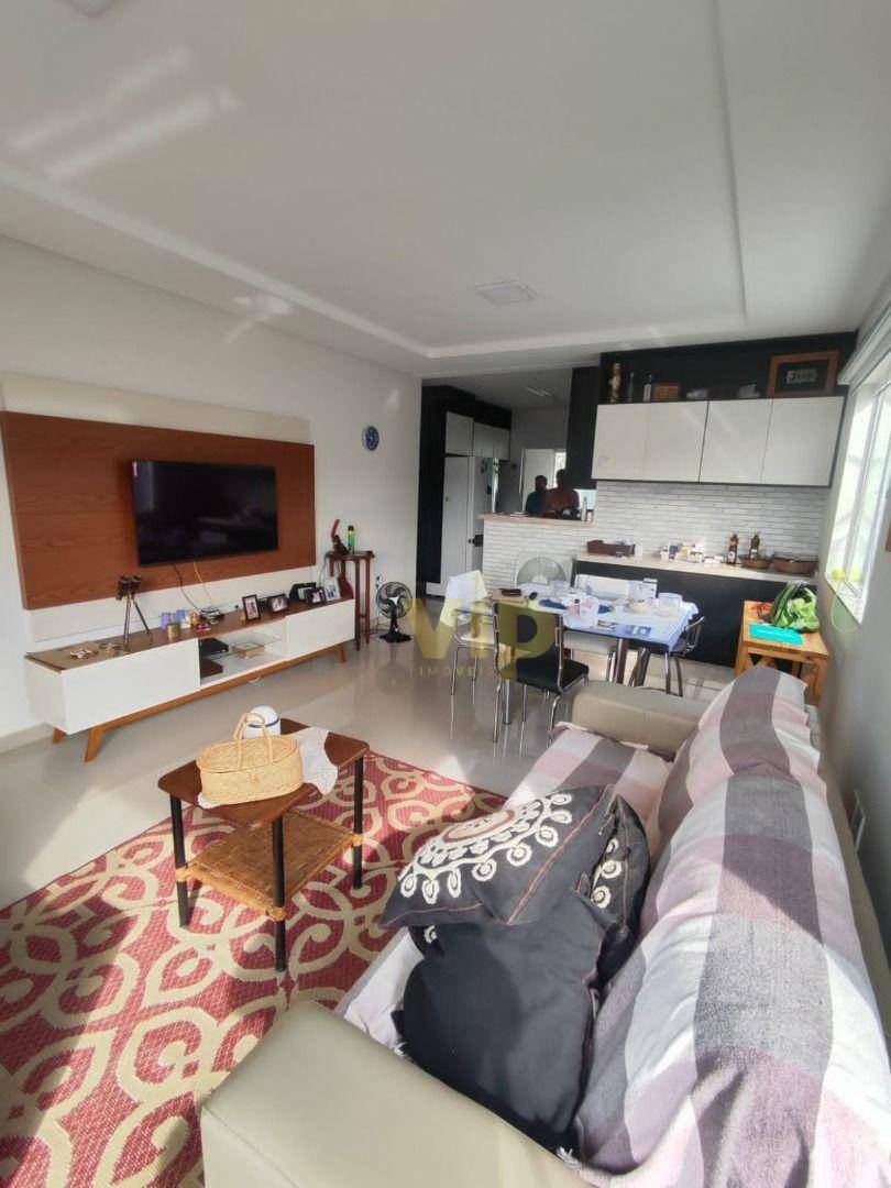 Casa à venda com 3 quartos, 150m² - Foto 8