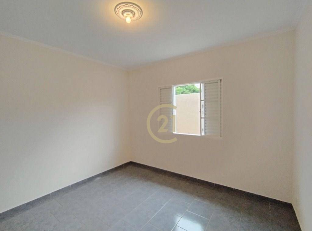 Casa à venda com 4 quartos, 260m² - Foto 11