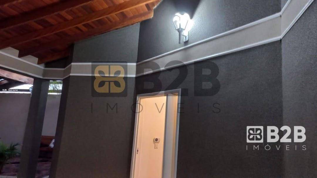 Casa à venda com 3 quartos, 250m² - Foto 5