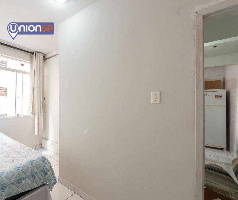 Apartamento à venda com 1 quarto, 33m² - Foto 8