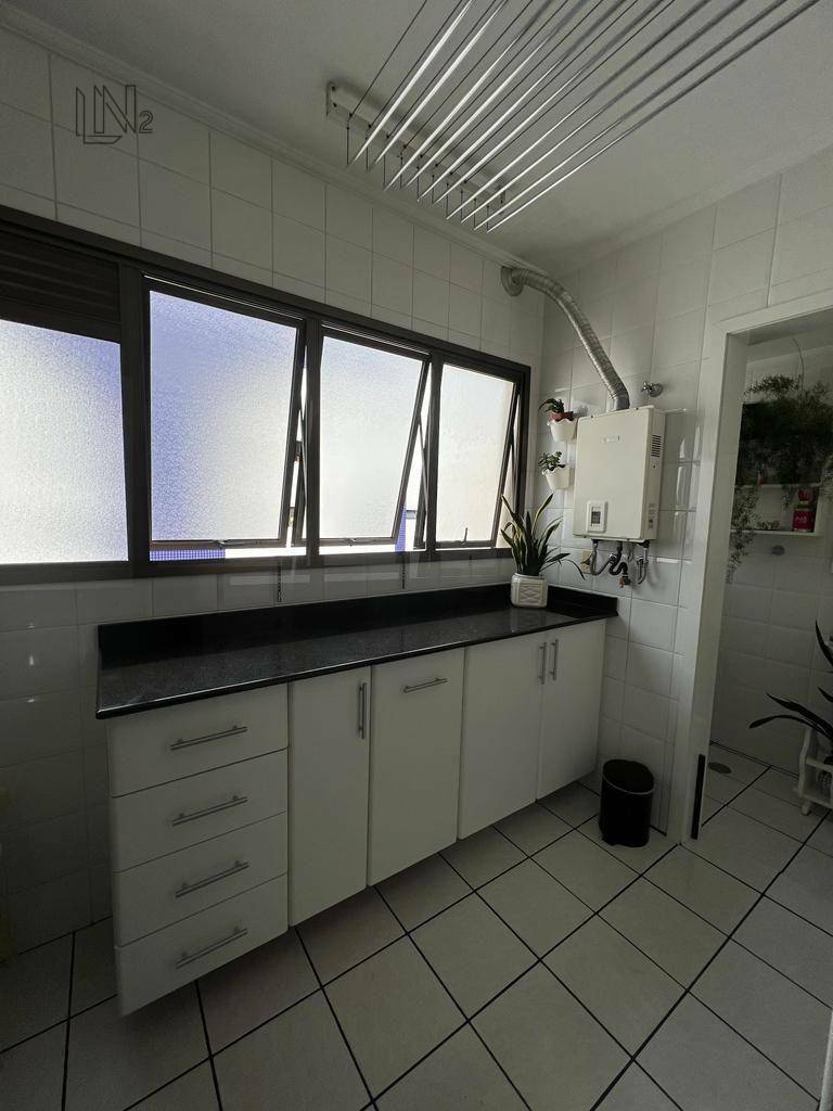 Apartamento à venda com 3 quartos, 107m² - Foto 31