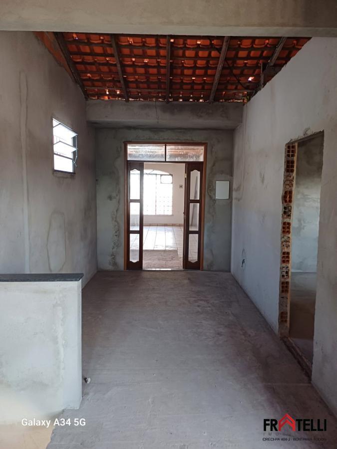 Casa à venda com 6 quartos, 264m² - Foto 26