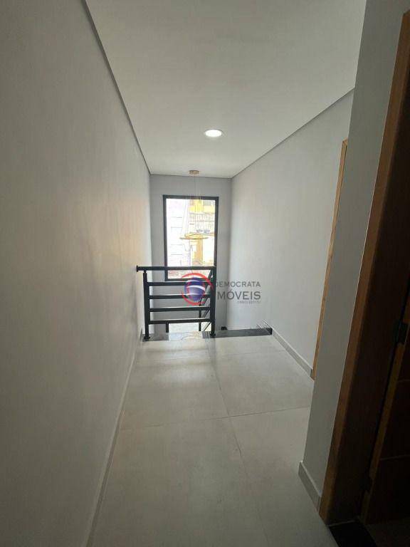 Sobrado à venda com 2 quartos, 133m² - Foto 11