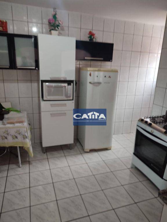 Sobrado à venda com 4 quartos, 220m² - Foto 2