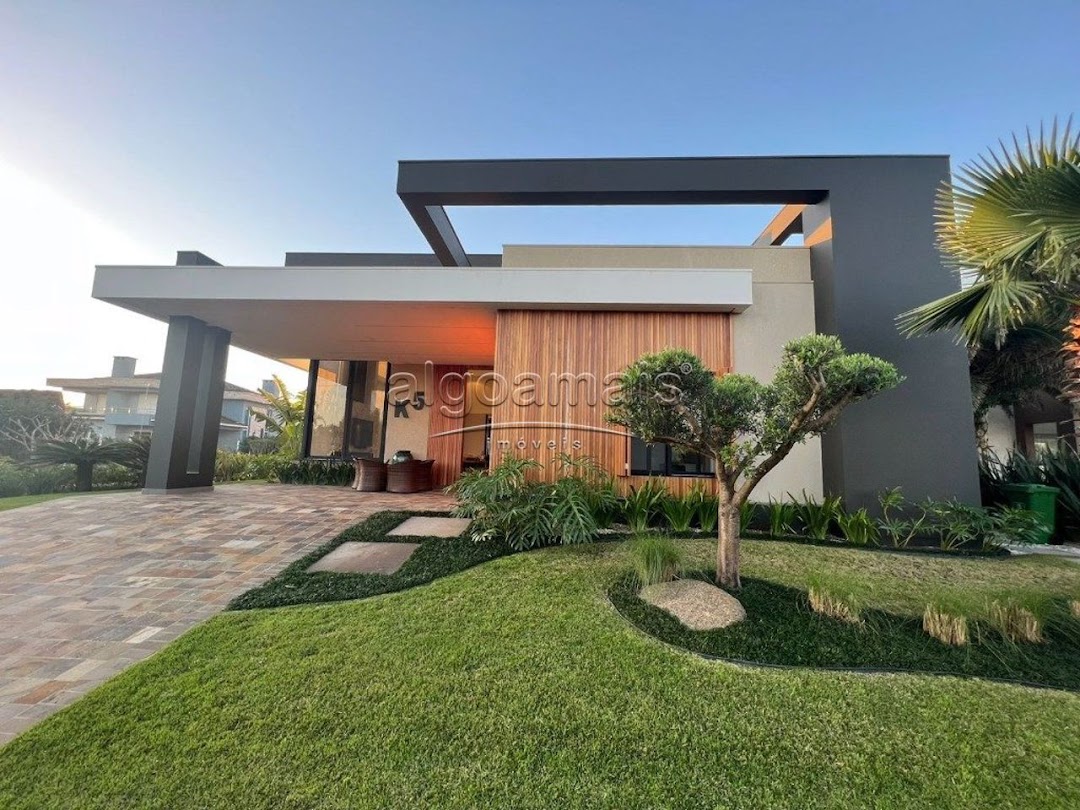 Casa de Condomínio à venda com 4 quartos, 274m² - Foto 2