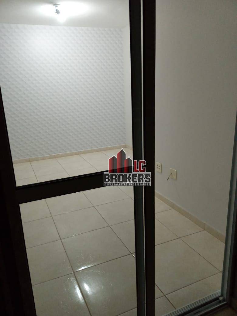 Apartamento à venda com 2 quartos, 62m² - Foto 12