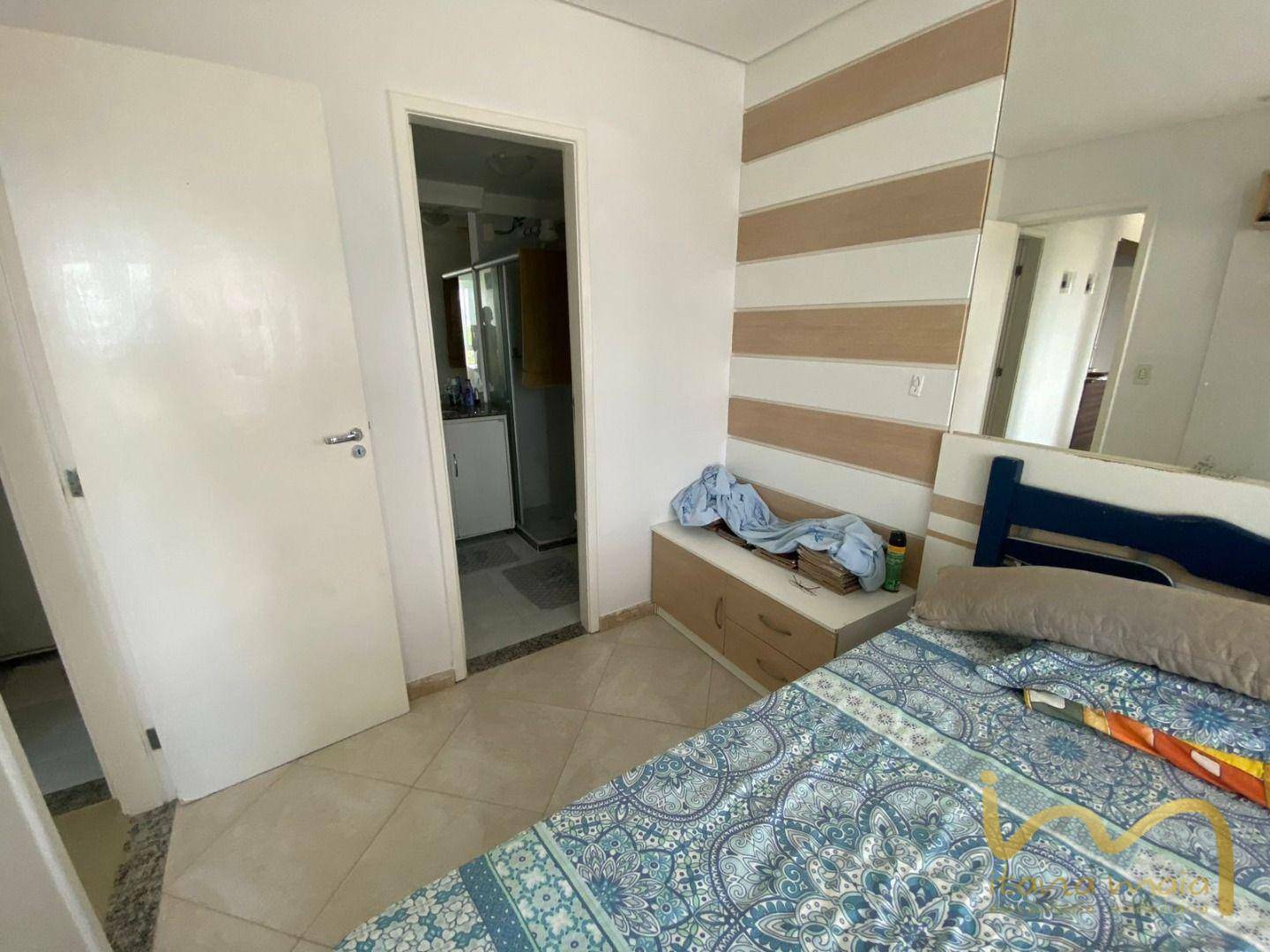 Apartamento à venda com 2 quartos, 67m² - Foto 17