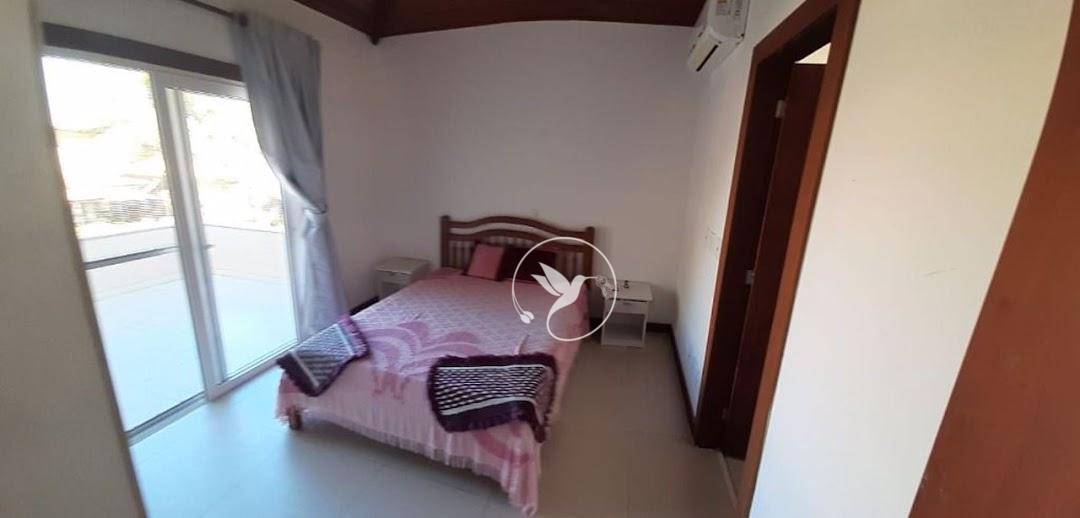 Casa de Condomínio à venda com 5 quartos, 210m² - Foto 23