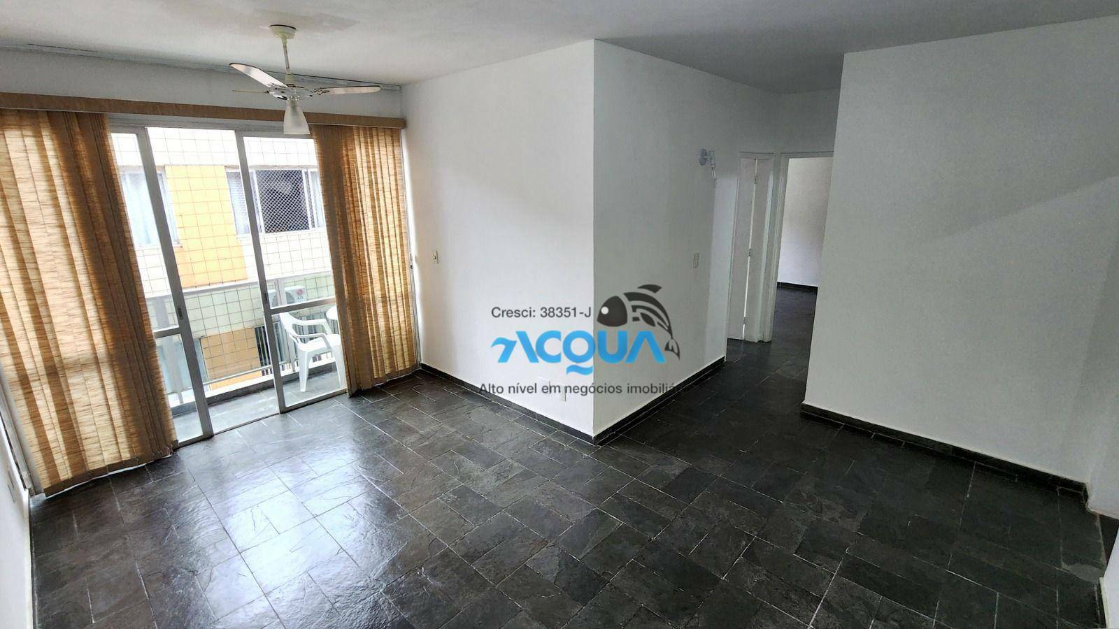 Apartamento à venda com 2 quartos, 75m² - Foto 1