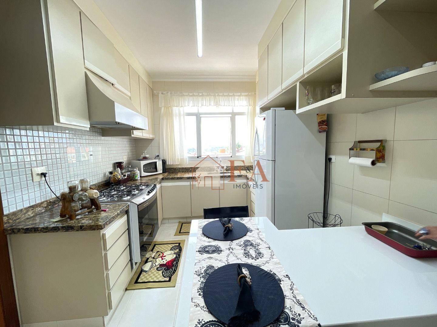 Apartamento à venda com 3 quartos, 142m² - Foto 10