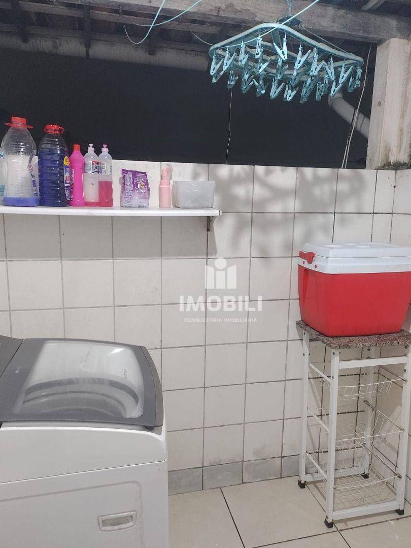Casa à venda com 4 quartos, 198m² - Foto 12