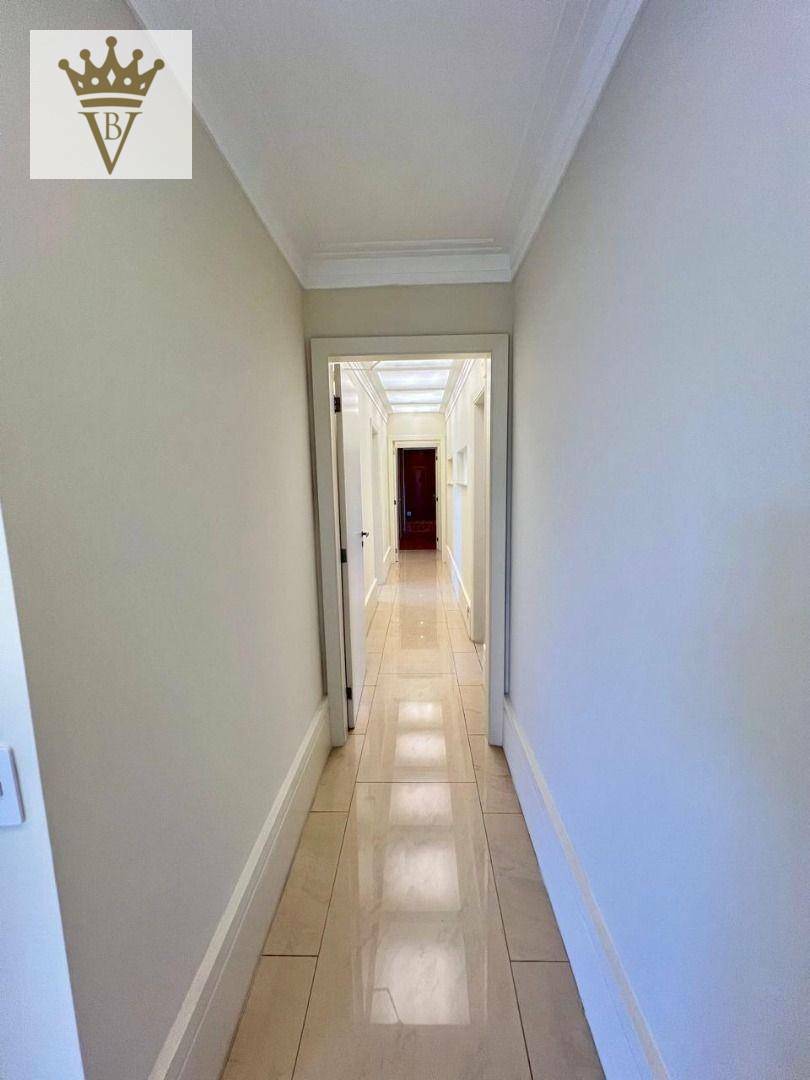 Apartamento para alugar com 3 quartos, 222m² - Foto 4