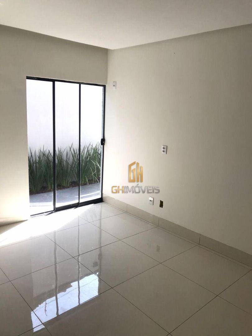 Casa à venda com 3 quartos, 100m² - Foto 14