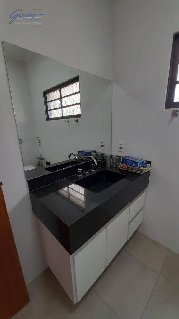 Casa à venda com 3 quartos, 348m² - Foto 19