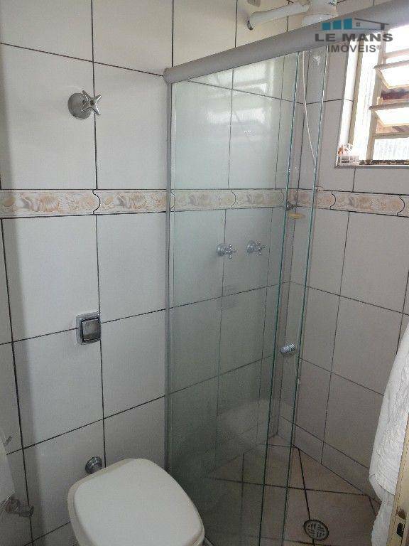 Casa à venda com 3 quartos, 170m² - Foto 14