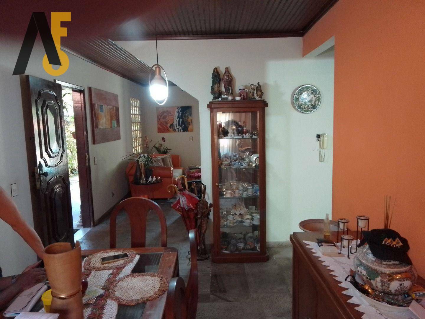 Casa à venda com 4 quartos, 240m² - Foto 54