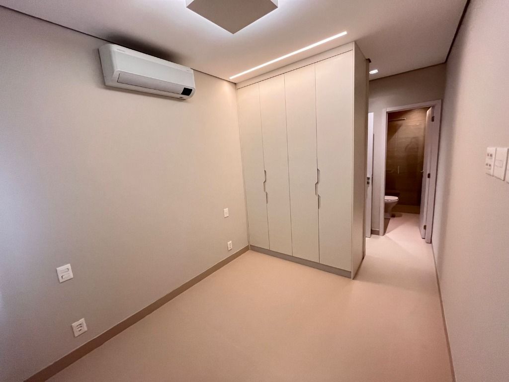 Apartamento para alugar com 2 quartos, 67m² - Foto 12