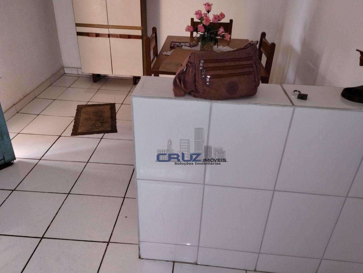 Casa à venda com 1 quarto, 45m² - Foto 12