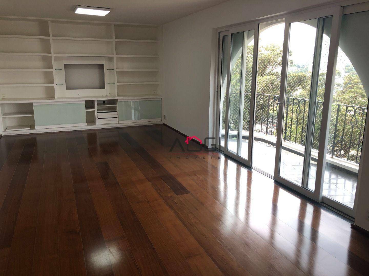 Apartamento à venda com 3 quartos, 210m² - Foto 9