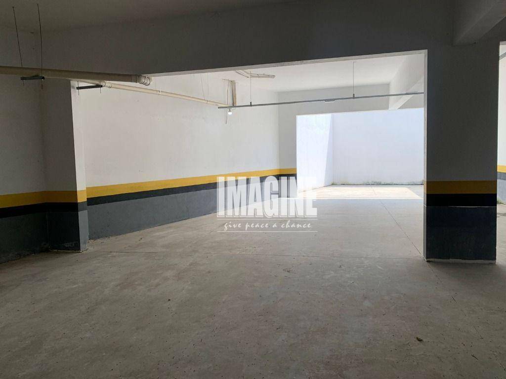 Apartamento à venda com 2 quartos, 37m² - Foto 19