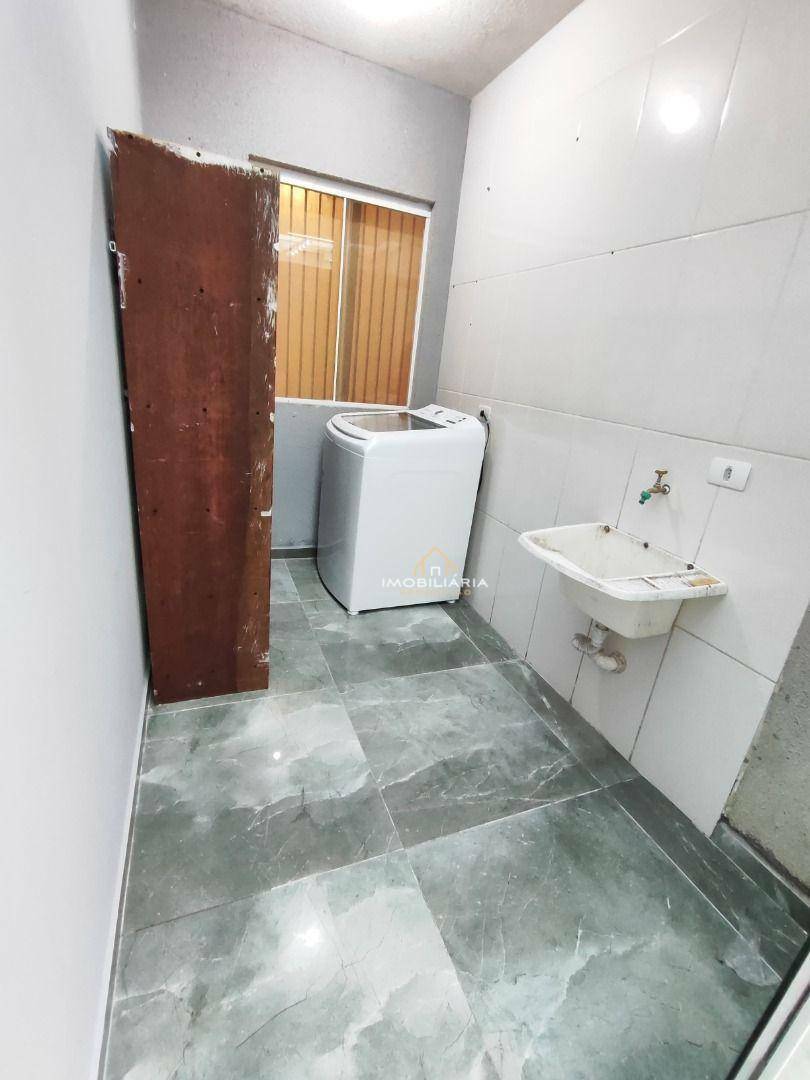 Casa à venda com 2 quartos, 60m² - Foto 14