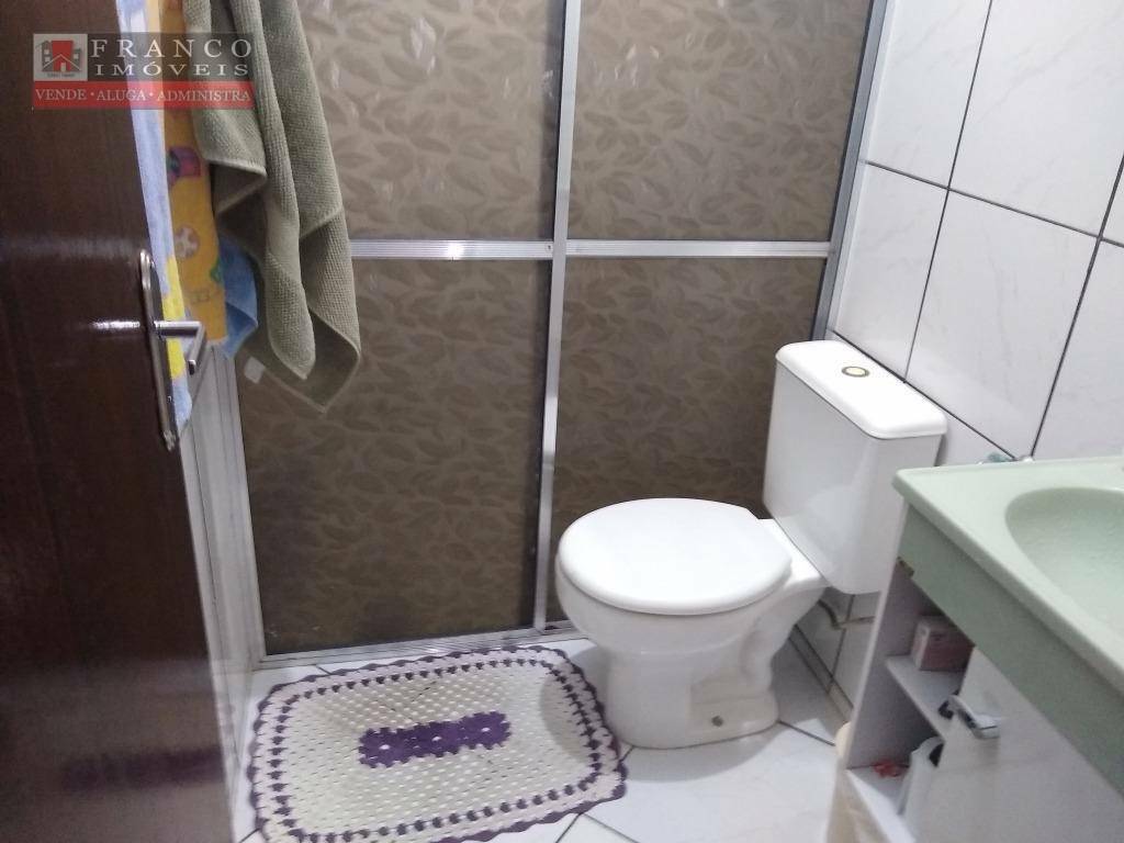 Casa à venda com 2 quartos, 250m² - Foto 4