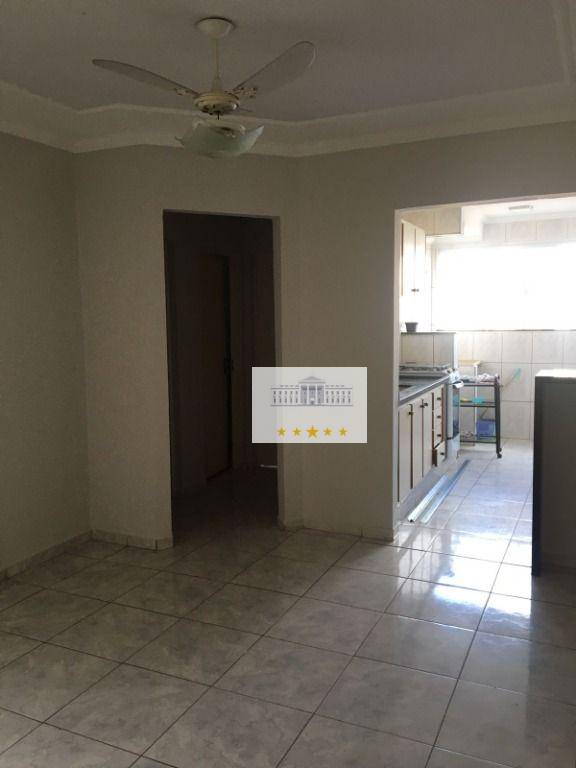 Apartamento à venda com 2 quartos, 58m² - Foto 2