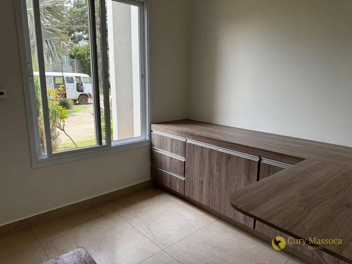 Casa de Condomínio para alugar com 4 quartos, 290m² - Foto 7