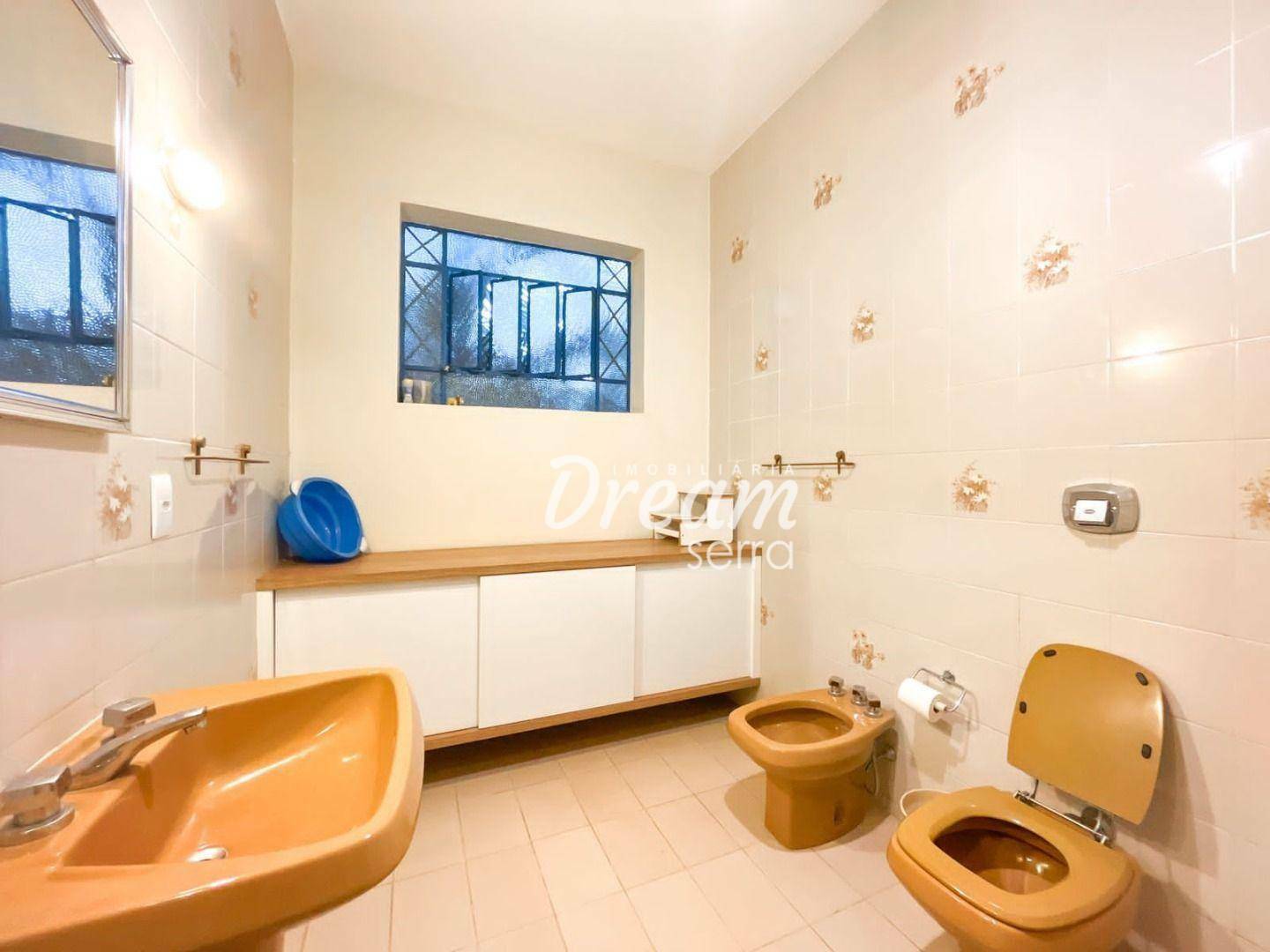 Casa à venda com 4 quartos, 280m² - Foto 10