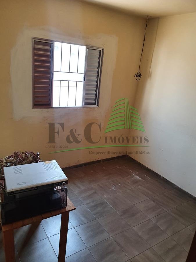 Casa à venda com 3 quartos, 250m² - Foto 12