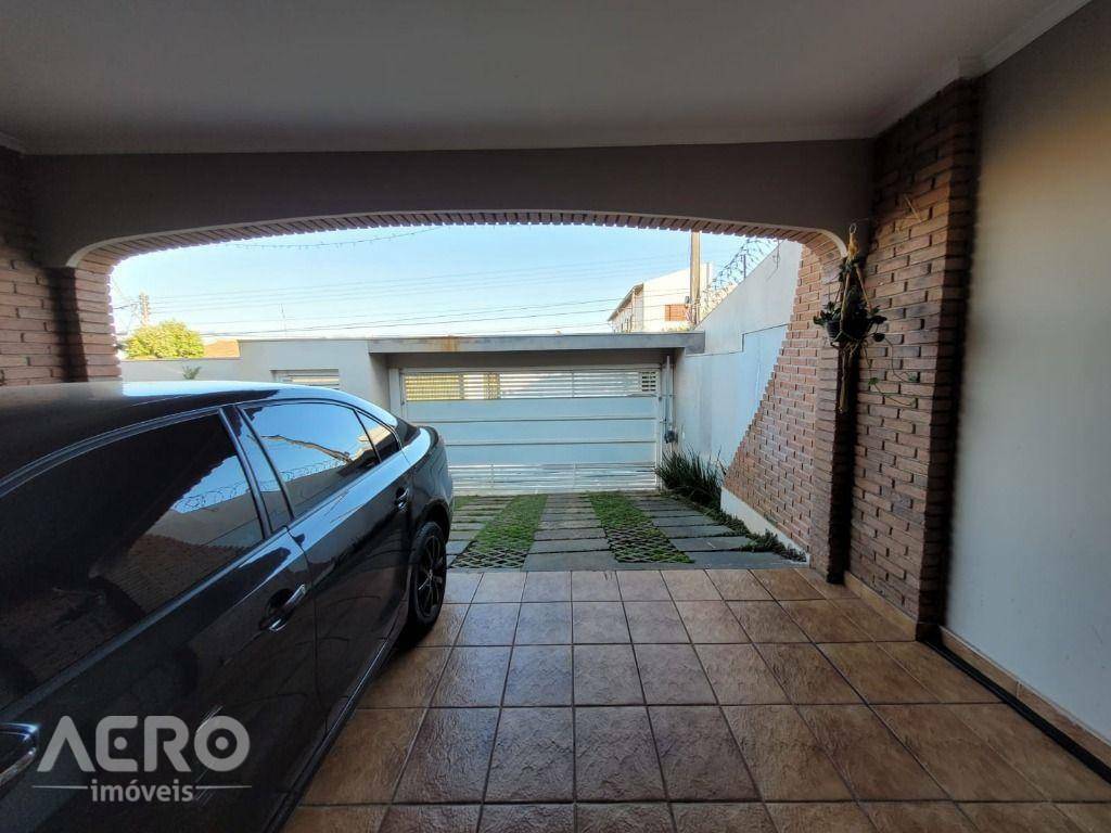 Casa à venda com 3 quartos, 263m² - Foto 6