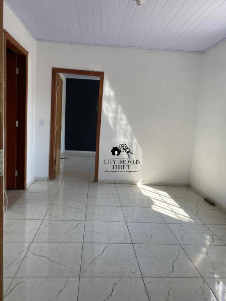 Casa à venda com 2 quartos, 200M2 - Foto 1