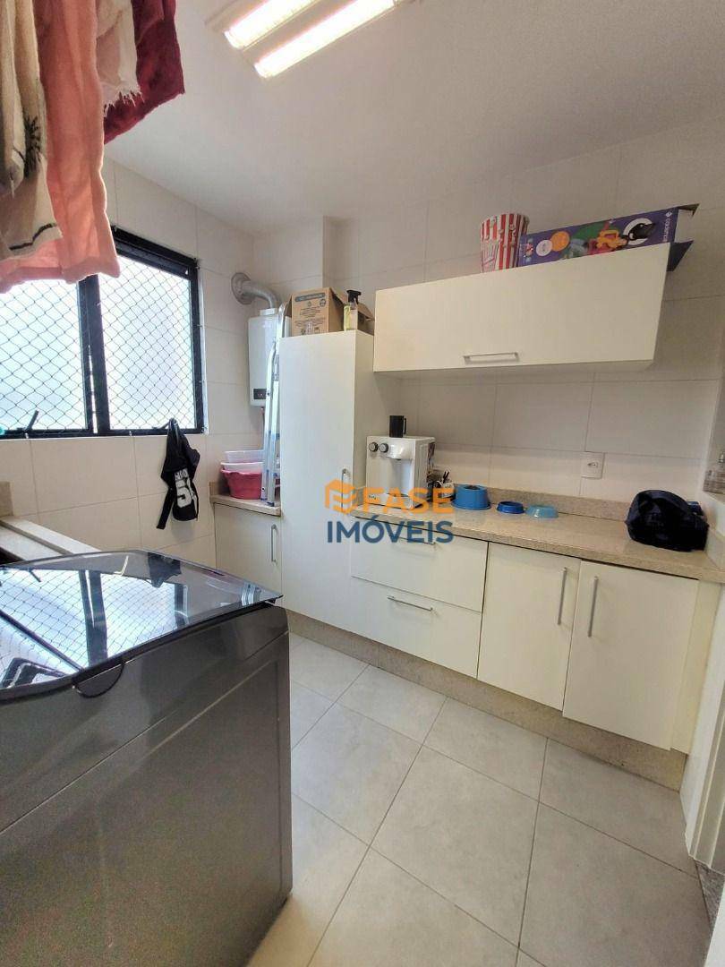 Apartamento à venda com 4 quartos, 157m² - Foto 10