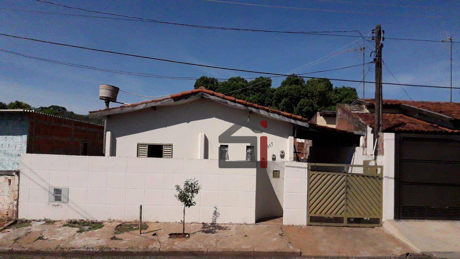 Casa à venda com 2 quartos, 82m² - Foto 1