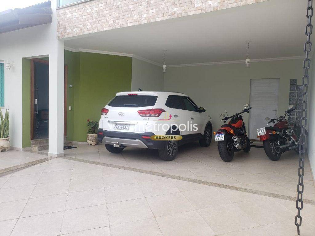 Sobrado à venda com 3 quartos, 219m² - Foto 2