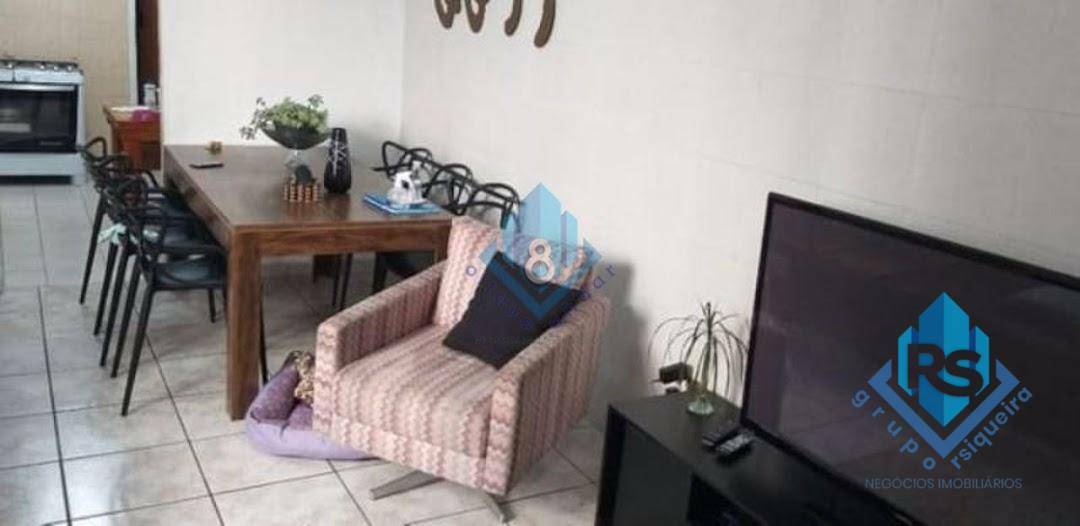 Casa à venda com 3 quartos, 180m² - Foto 2