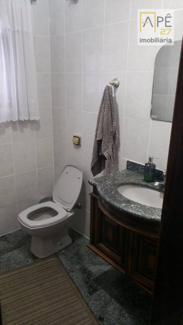 Sobrado à venda com 4 quartos, 350M2 - Foto 11