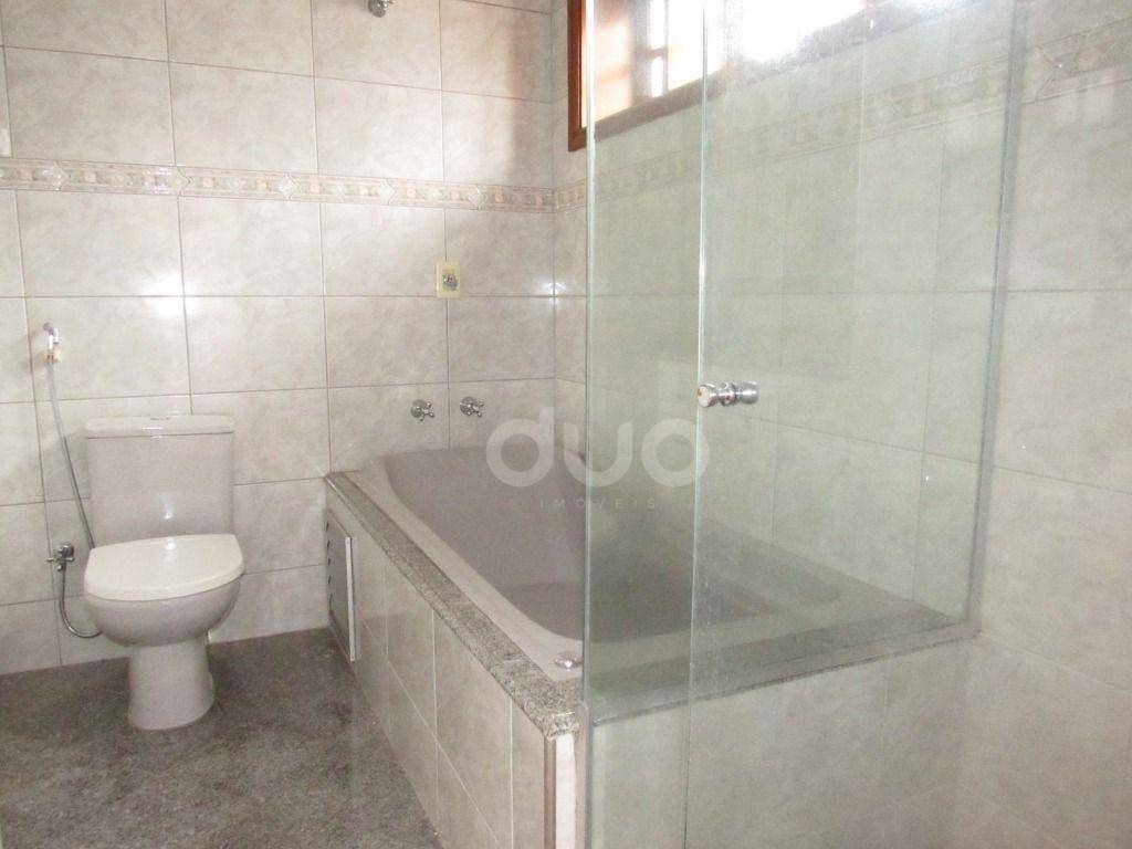 Casa de Condomínio à venda e aluguel com 3 quartos, 230m² - Foto 22