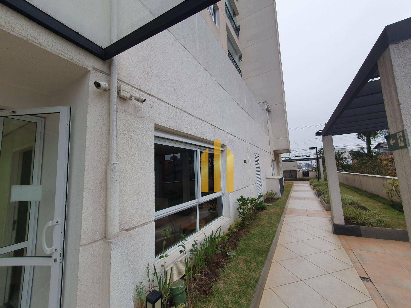 Apartamento à venda com 2 quartos, 62m² - Foto 2