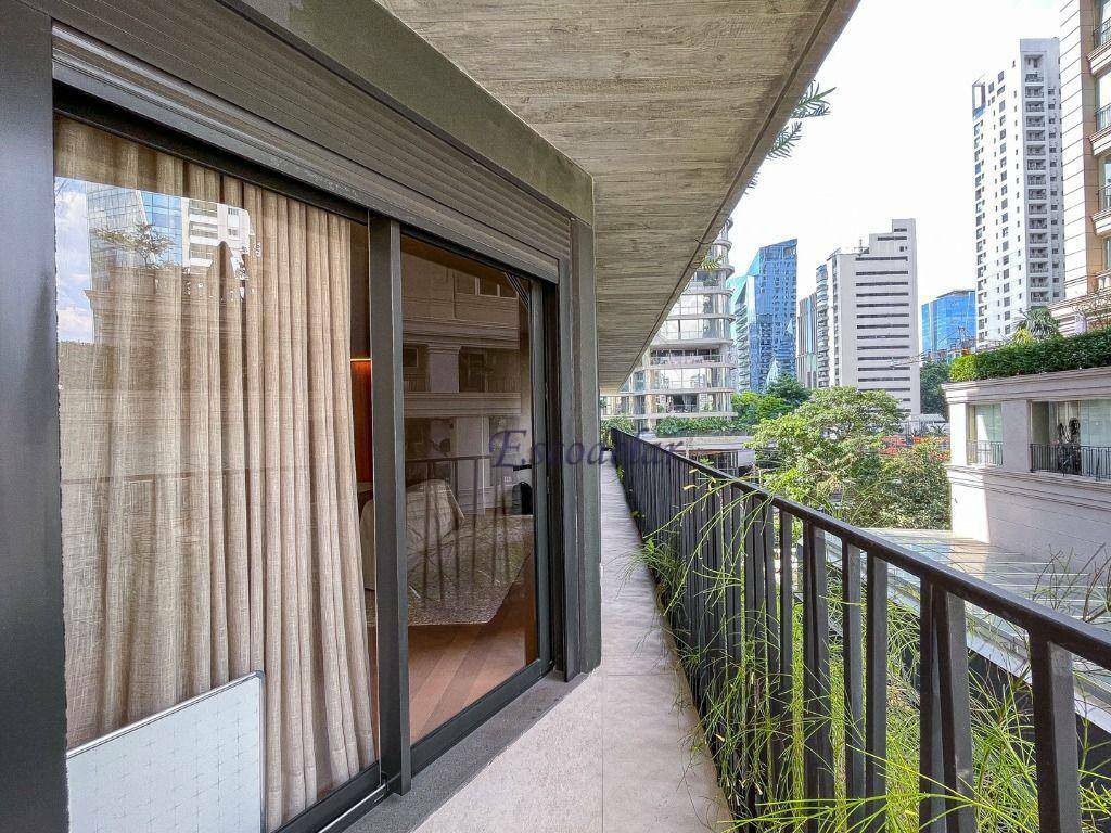 Apartamento à venda com 4 quartos, 269m² - Foto 15